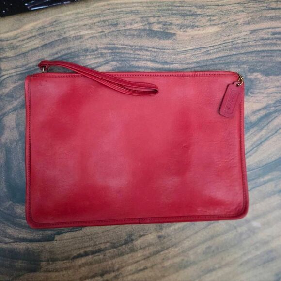 70s Coach Vintage Red Leather NYC Zip Clutch Portfolio w/ Wristlet - Picture 7 of 12